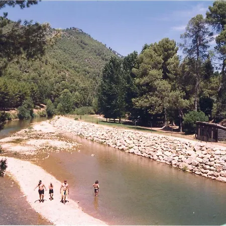 Camping Rural Llanos De Arance Coto Ríos