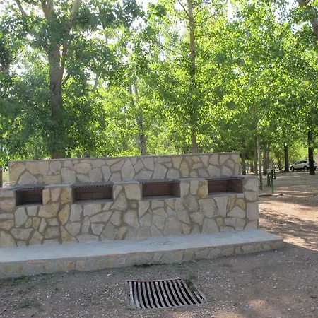 Camping Rural Llanos De Arance Coto Ríos